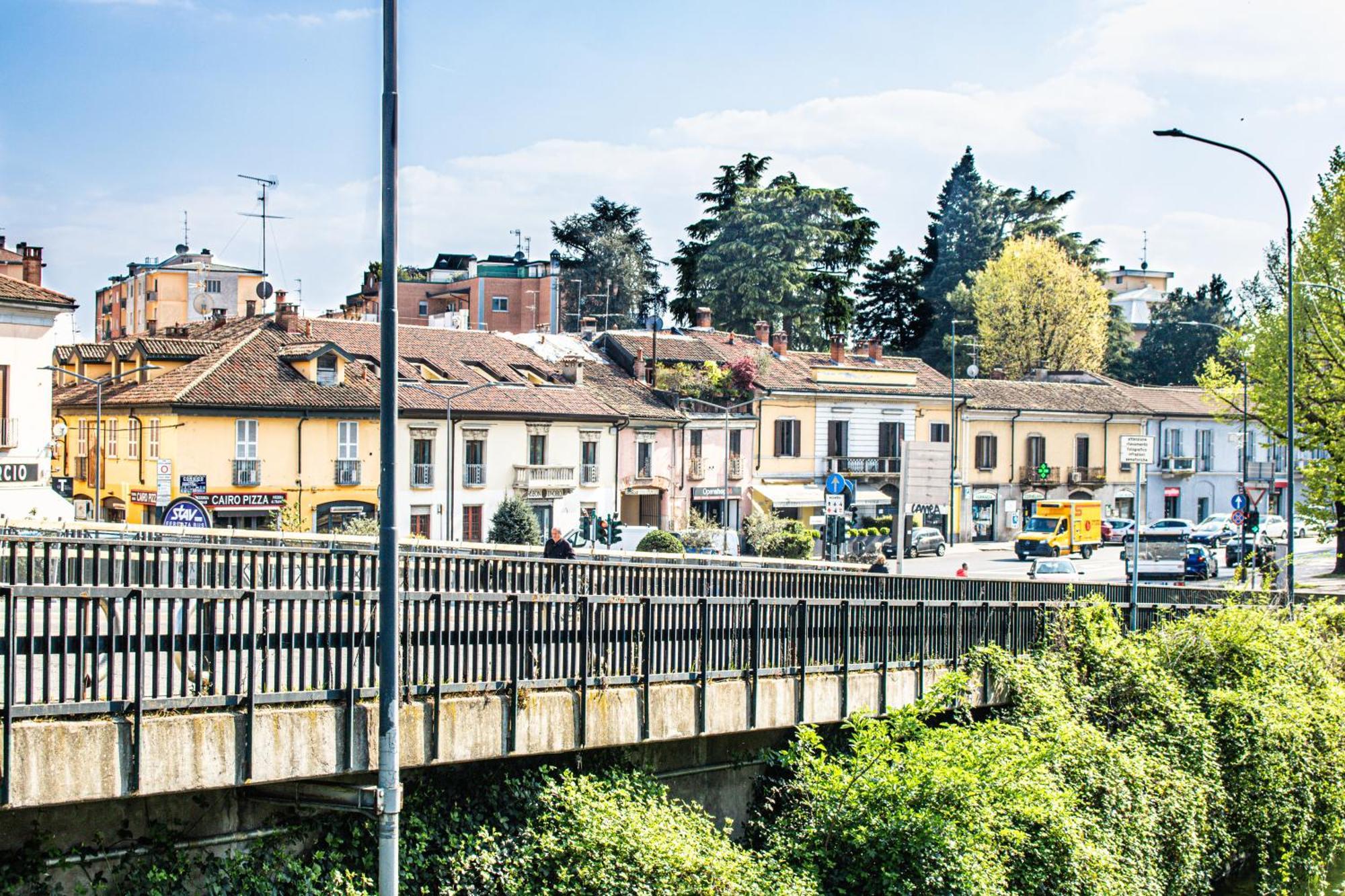 Along The Canal Smart Flat Naviglio - 4 People Corsico Eksteriør bilde